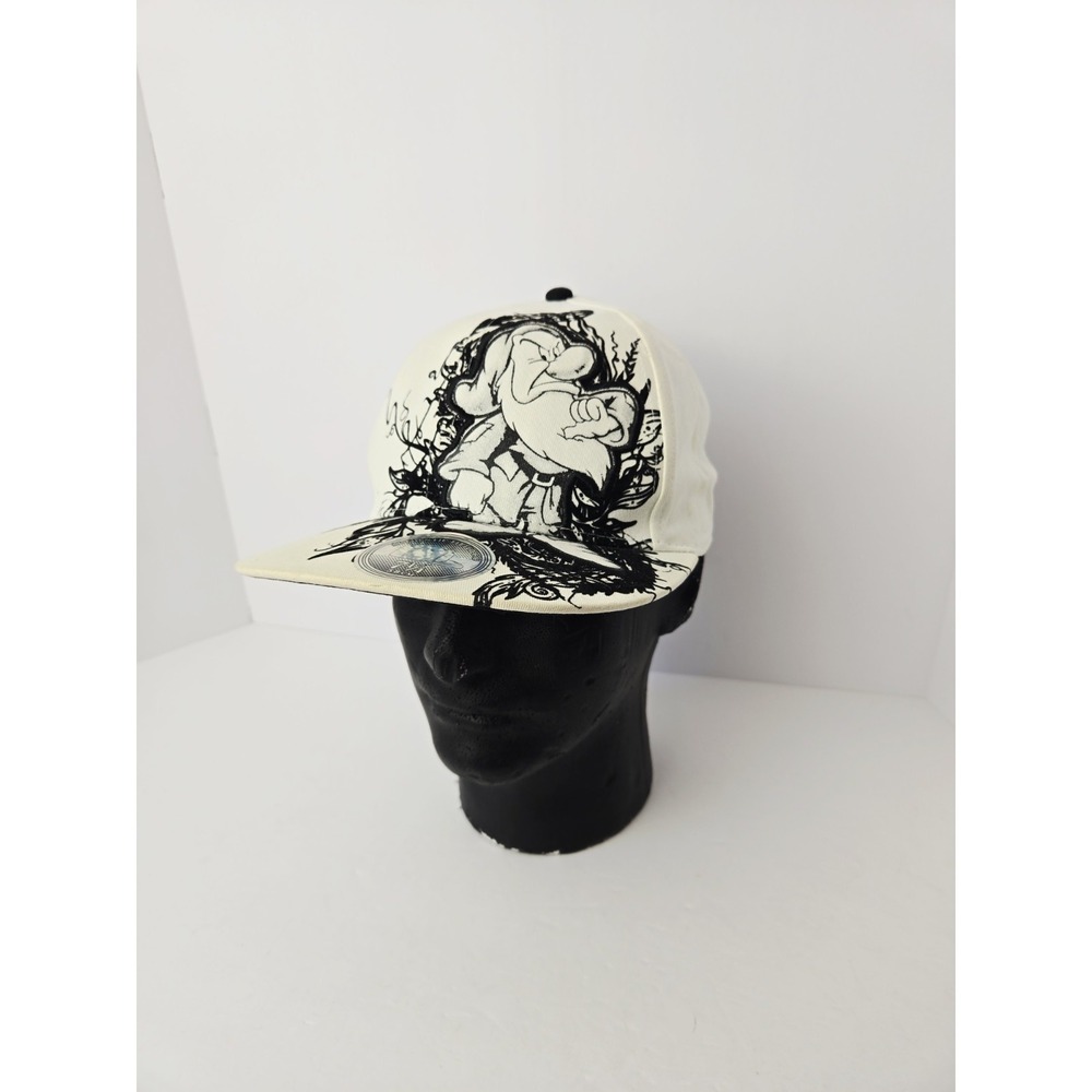 Disney Fitted caps hat 7 1/4" New Grumpy‎ Snow White dwarf